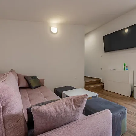 1 Bedroom Gorgeous In